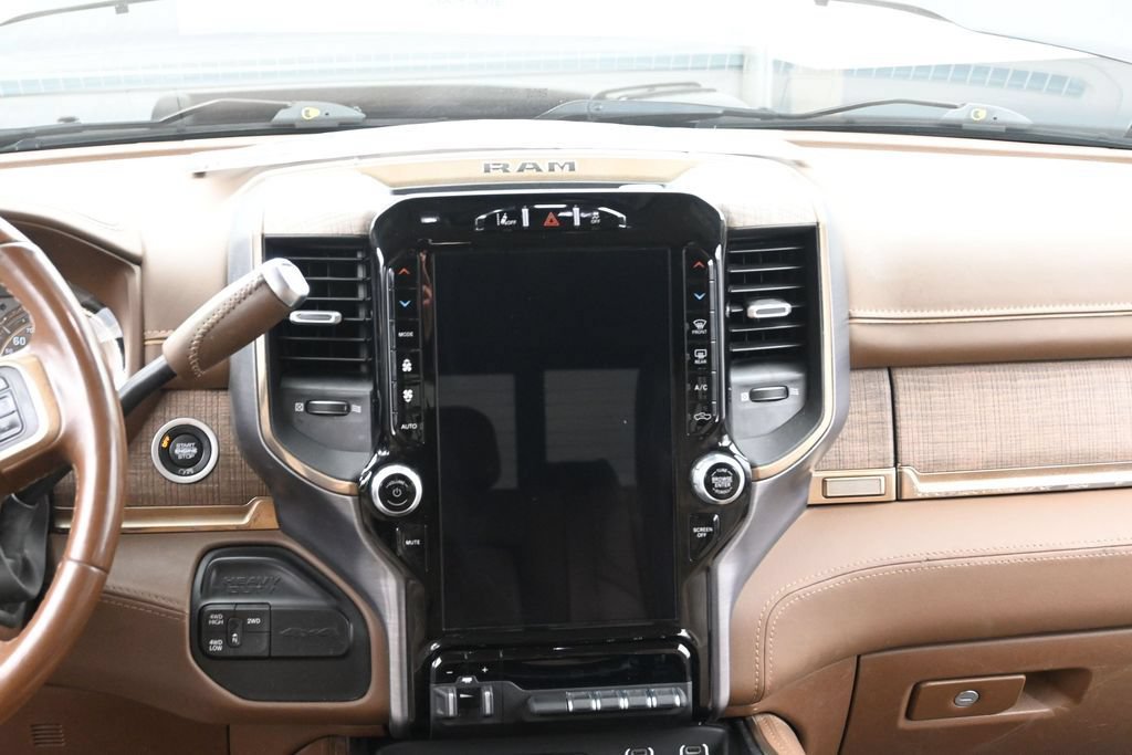 Used 2022 RAM 3500 Limited AWD/4WD image 38