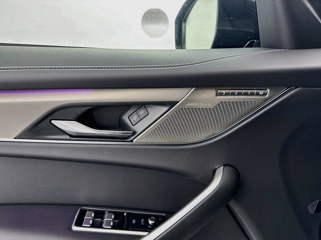 New 2026 Jaguar F-PACE R-Dynamic S AWD/4WD image 19