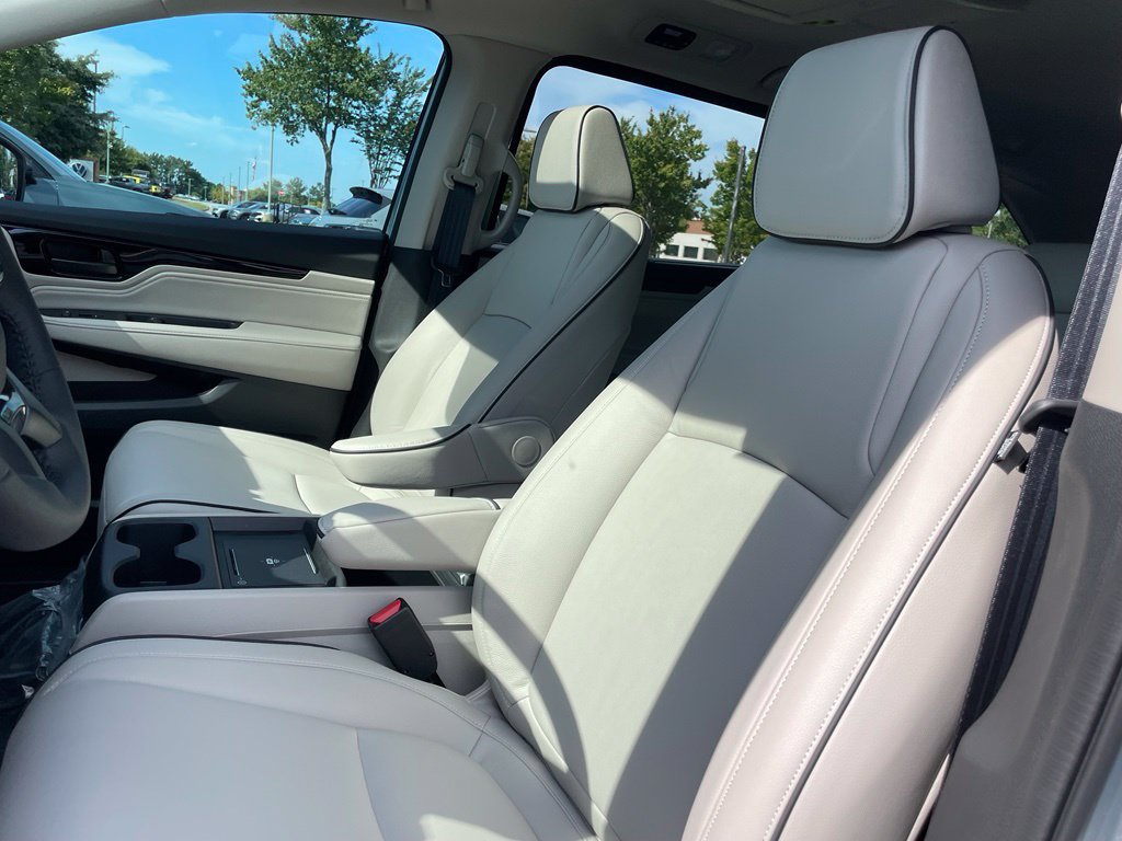 New 2027 Honda Odyssey Touring image 25