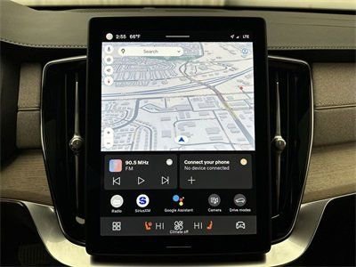 Certified 2025 Volvo XC90 B5 Plus w/ Protection Package Premier image 17