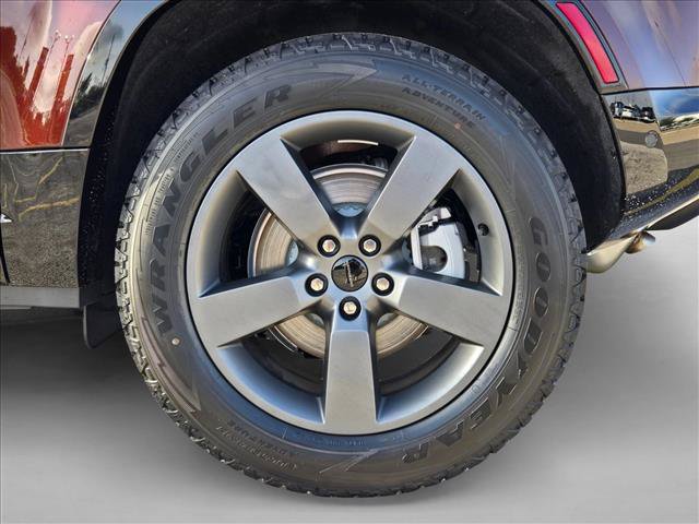 New 2026 Land Rover Defender 90 X-Dynamic SE AWD/4WD image 10