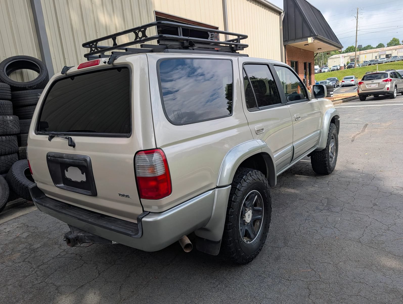 Used 1999 Toyota 4Runner Limited w/ Upgrade Value Pkg 5 AWD/4WD image 4