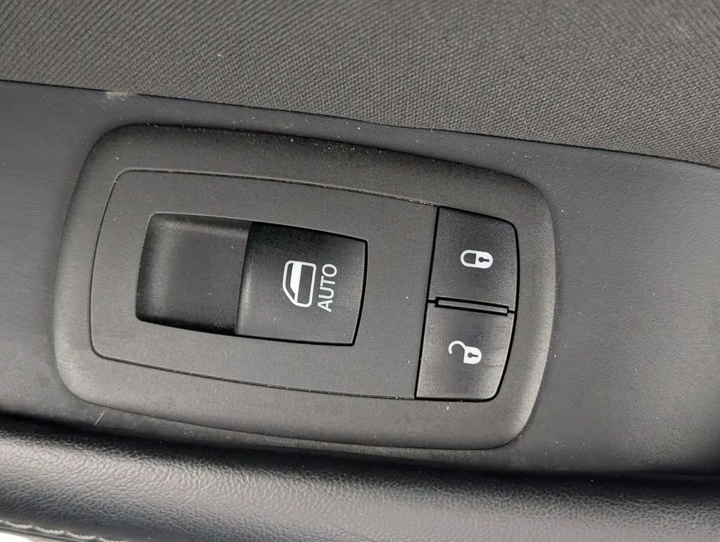 Used 2019 Dodge Challenger R/T w/ Blacktop Package RWD image 32