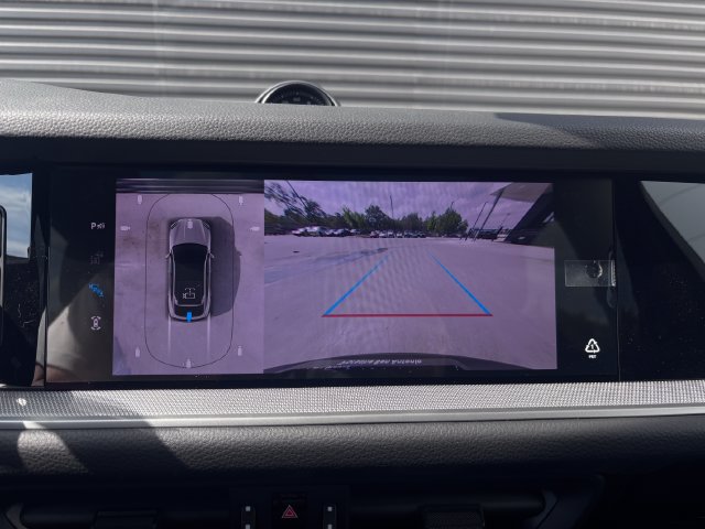 New 2026 Porsche Cayenne Coupe AWD/4WD image 20