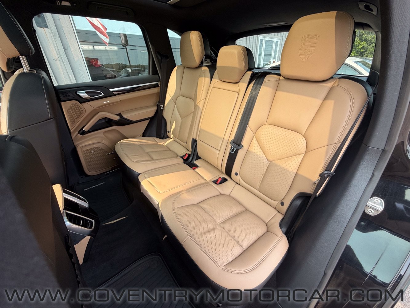 Used 2018 Porsche Cayenne Platinum Edition AWD/4WD image 34