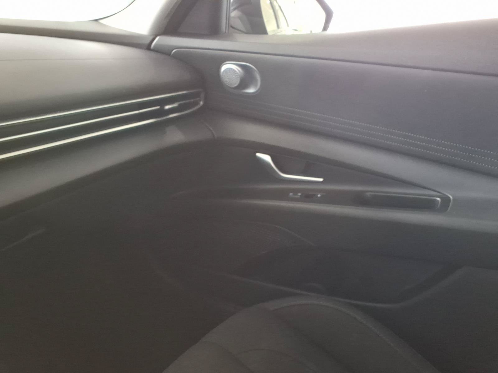 Certified 2023 Hyundai Elantra SEL w/ Preferred Accessory Package FWD image 26