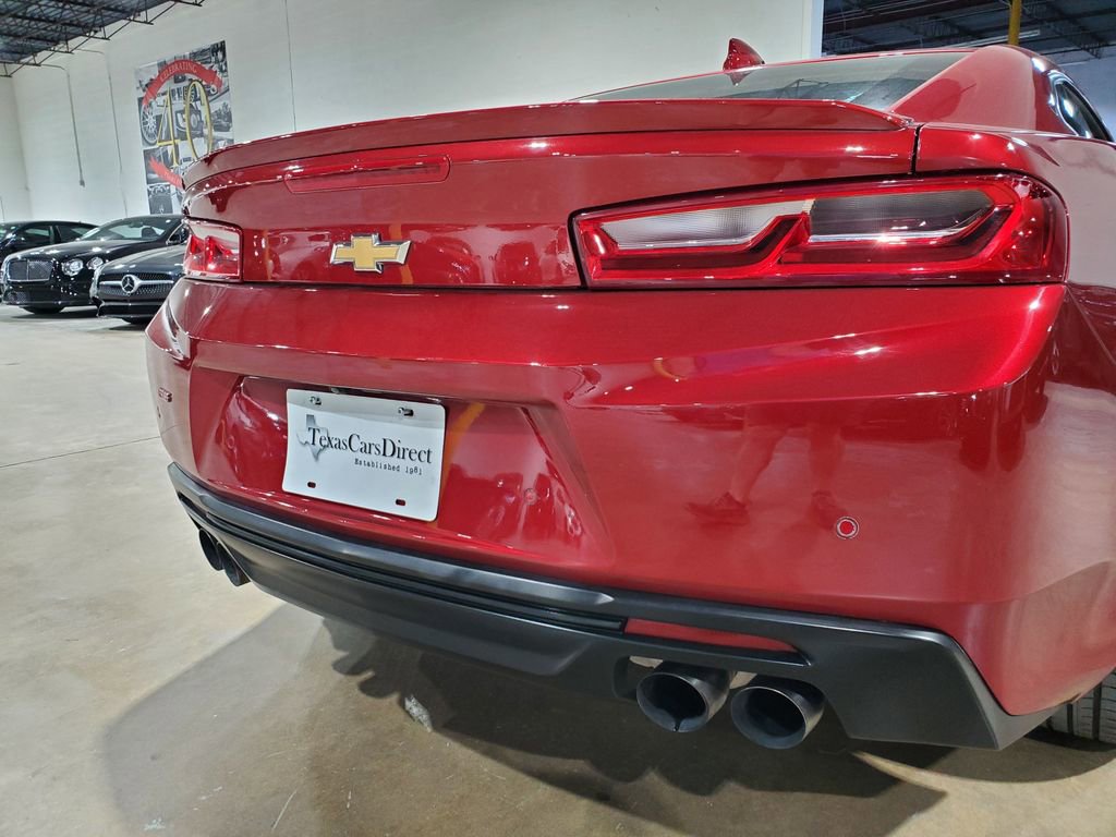 Used 2016 Chevrolet Camaro LT RWD image 43