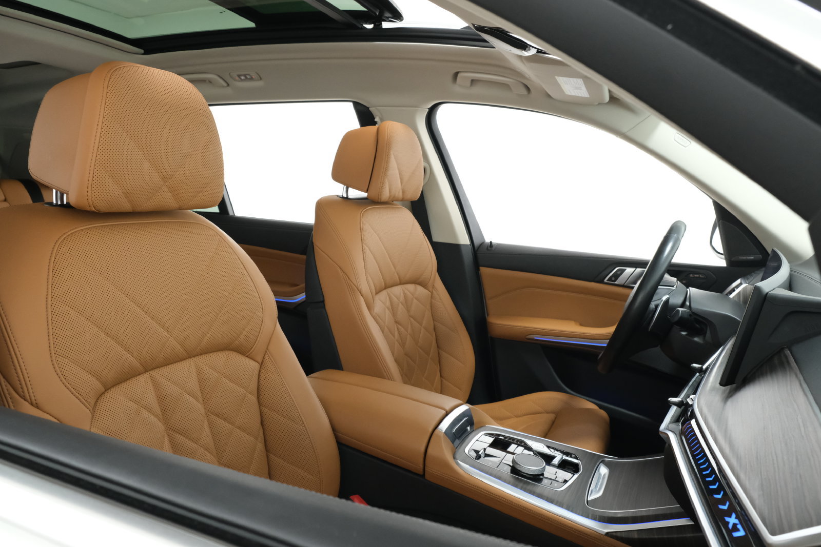 Used 2024 BMW X7 xDrive40i w/ Premium Package AWD/4WD image 43
