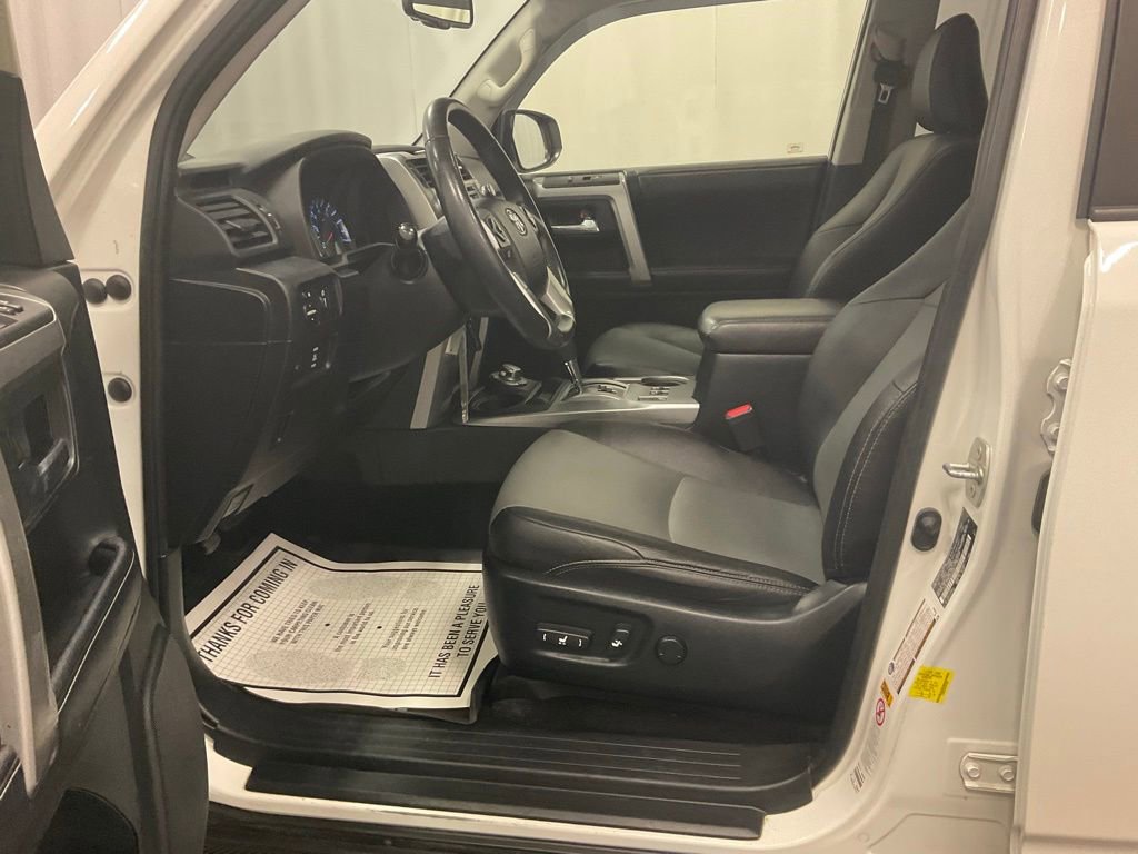 Used 2018 Toyota 4Runner SR5 Premium AWD/4WD image 4
