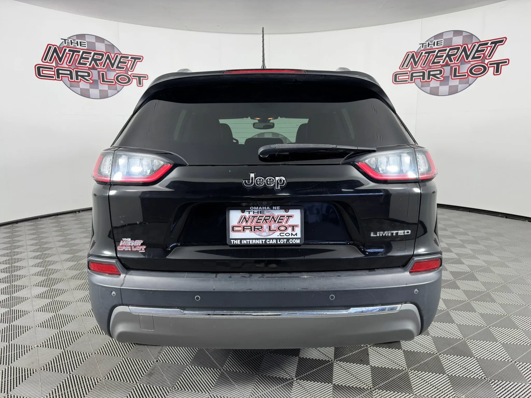 Used 2019 Jeep Cherokee Limited image 6