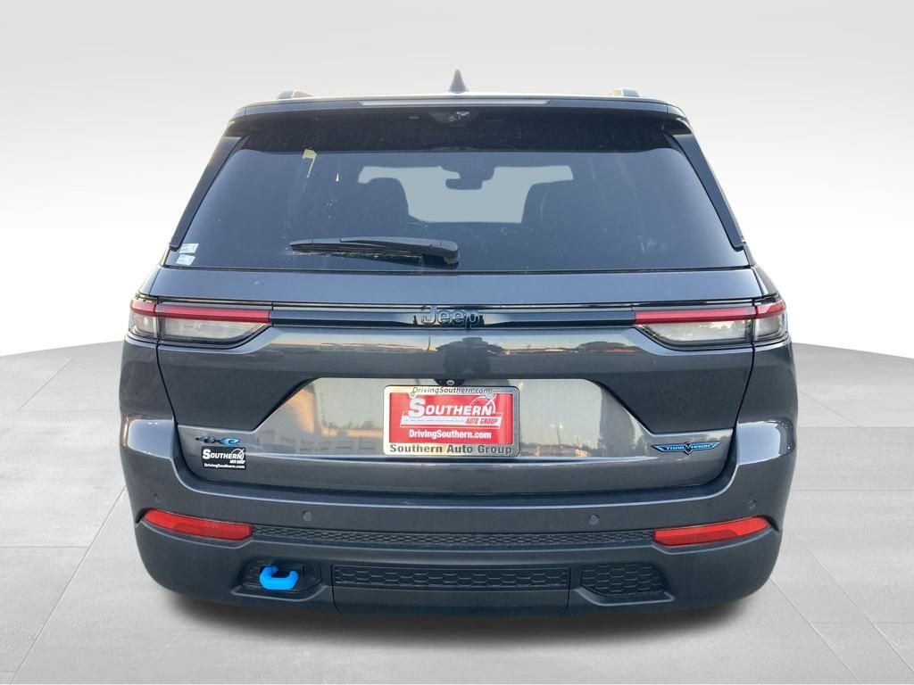 New 2024 Jeep Grand Cherokee Trailhawk w/ Advanced Protech Group II image 4