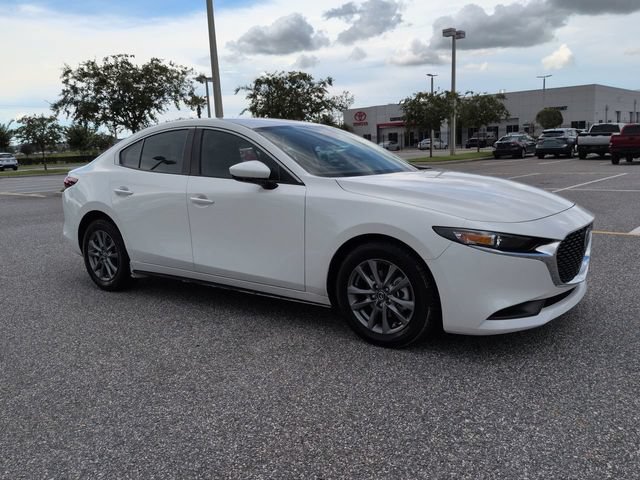 Used 2025 MAZDA MAZDA3 s FWD image 2