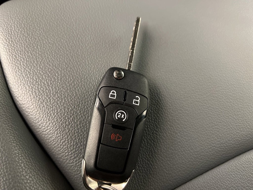 New 2025 Ford F550 4x4 Regular Cab Super Duty image 32