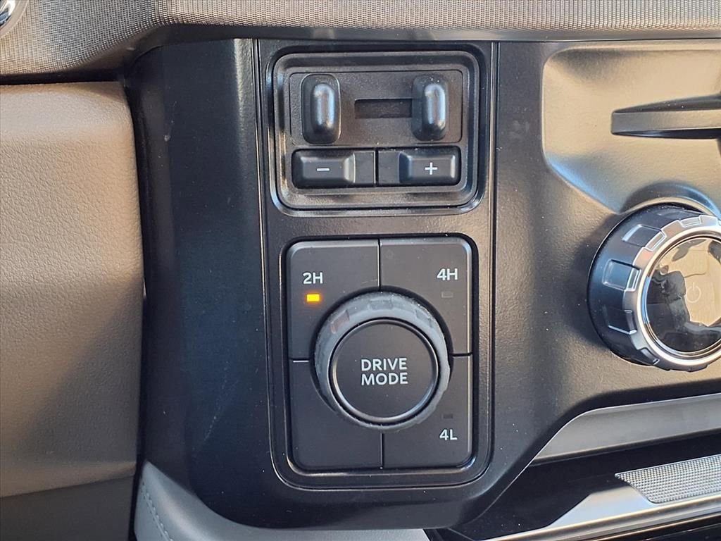 Used 2025 Ford F450 Platinum w/ Platinum Plus Package image 9