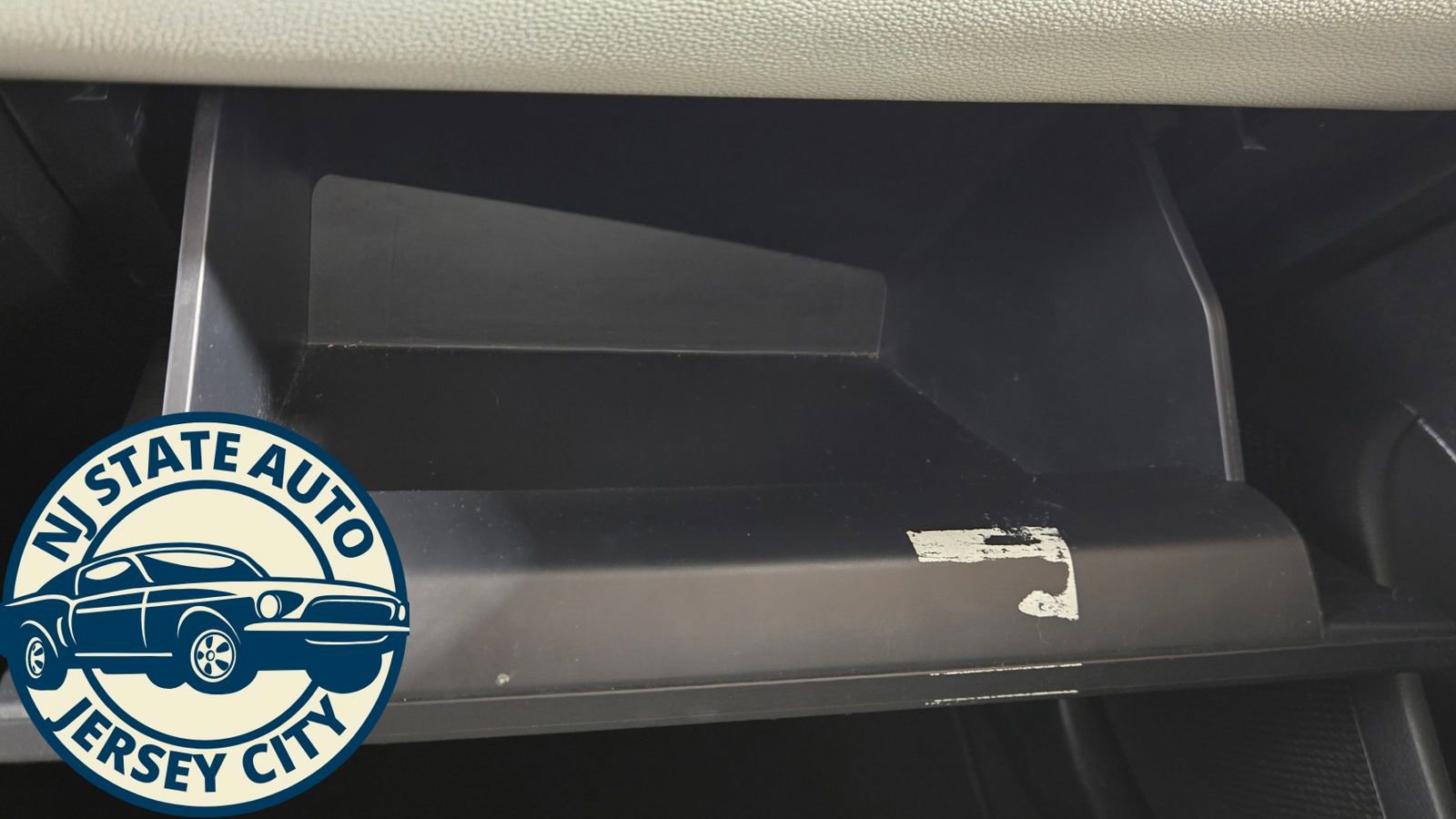 Used 2022 Toyota Corolla LE image 16