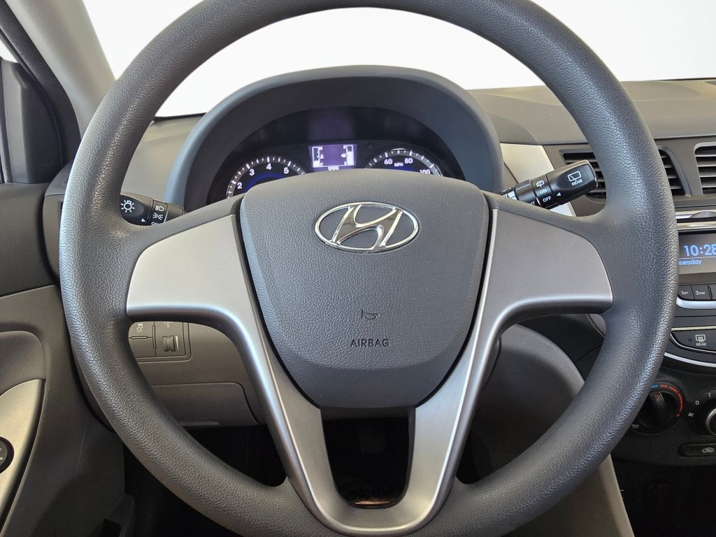 Used 2016 Hyundai Accent SE FWD image 21