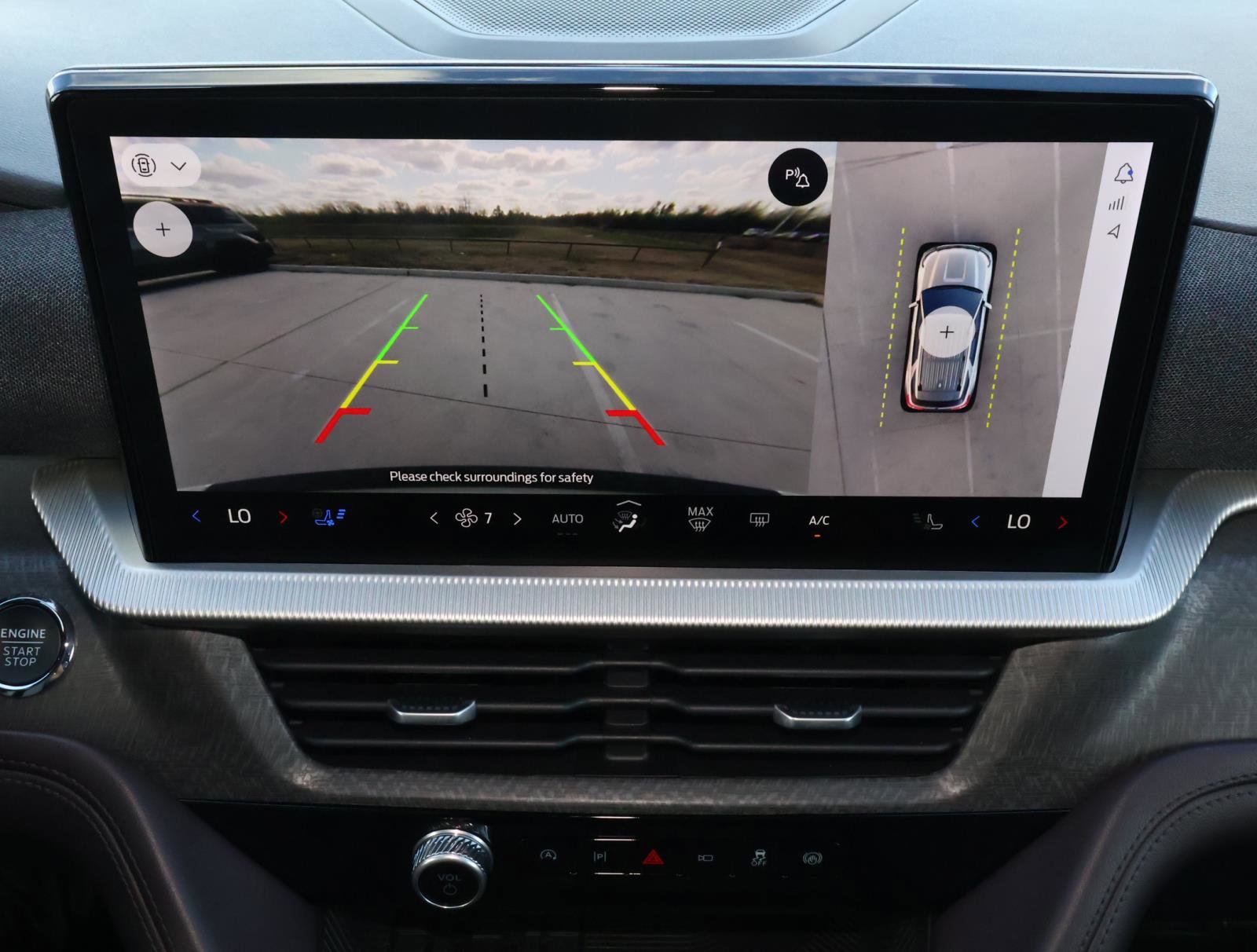 Used 2025 Ford Explorer Platinum w/ LUX Leather Package image 33