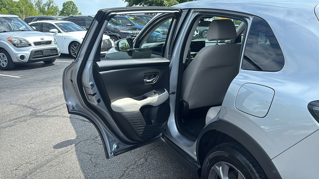 Certified 2026 Honda HR-V LX image 27