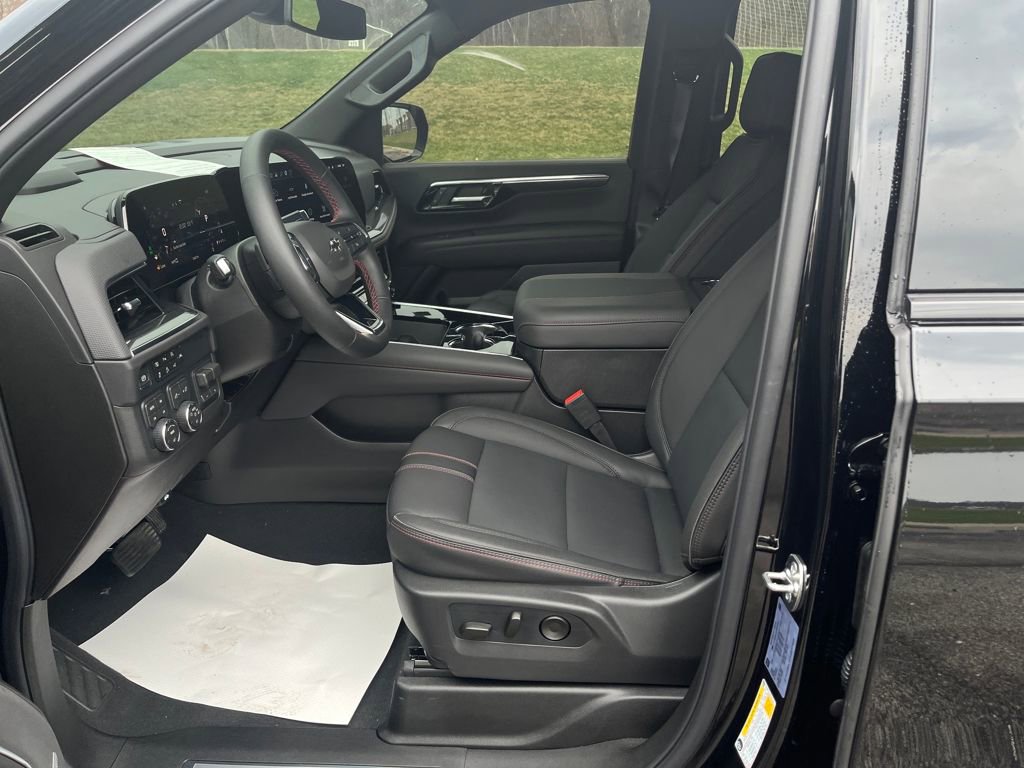 Used 2026 Chevrolet Tahoe RST w/ RST Capability Package image 9