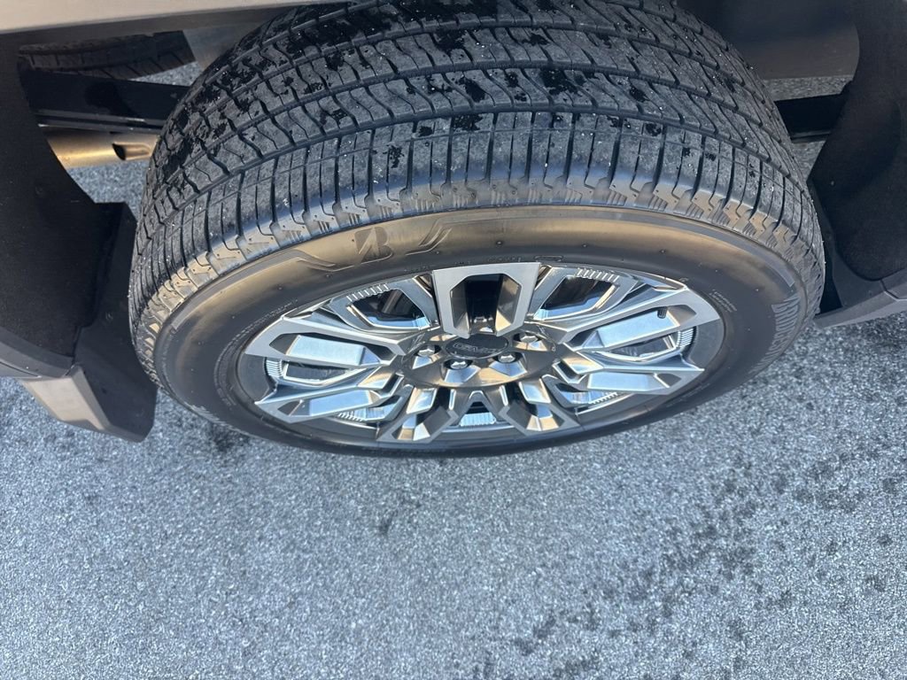 Used 2024 GMC Sierra 1500 Denali Ultimate image 11