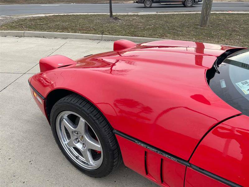 Used 1990 Chevrolet Corvette Convertible RWD image 72