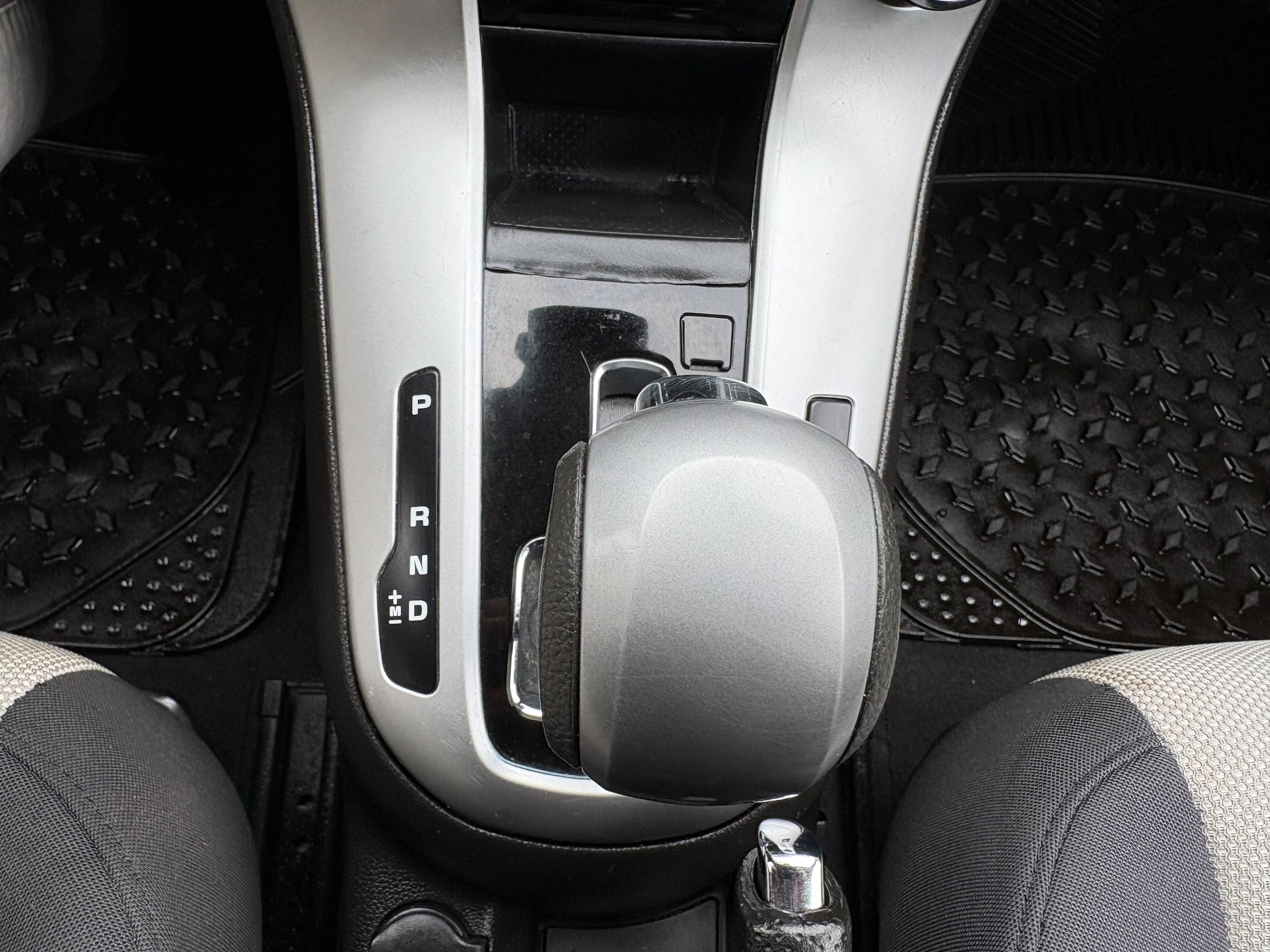 Used 2016 Chevrolet Cruze LS FWD image 28