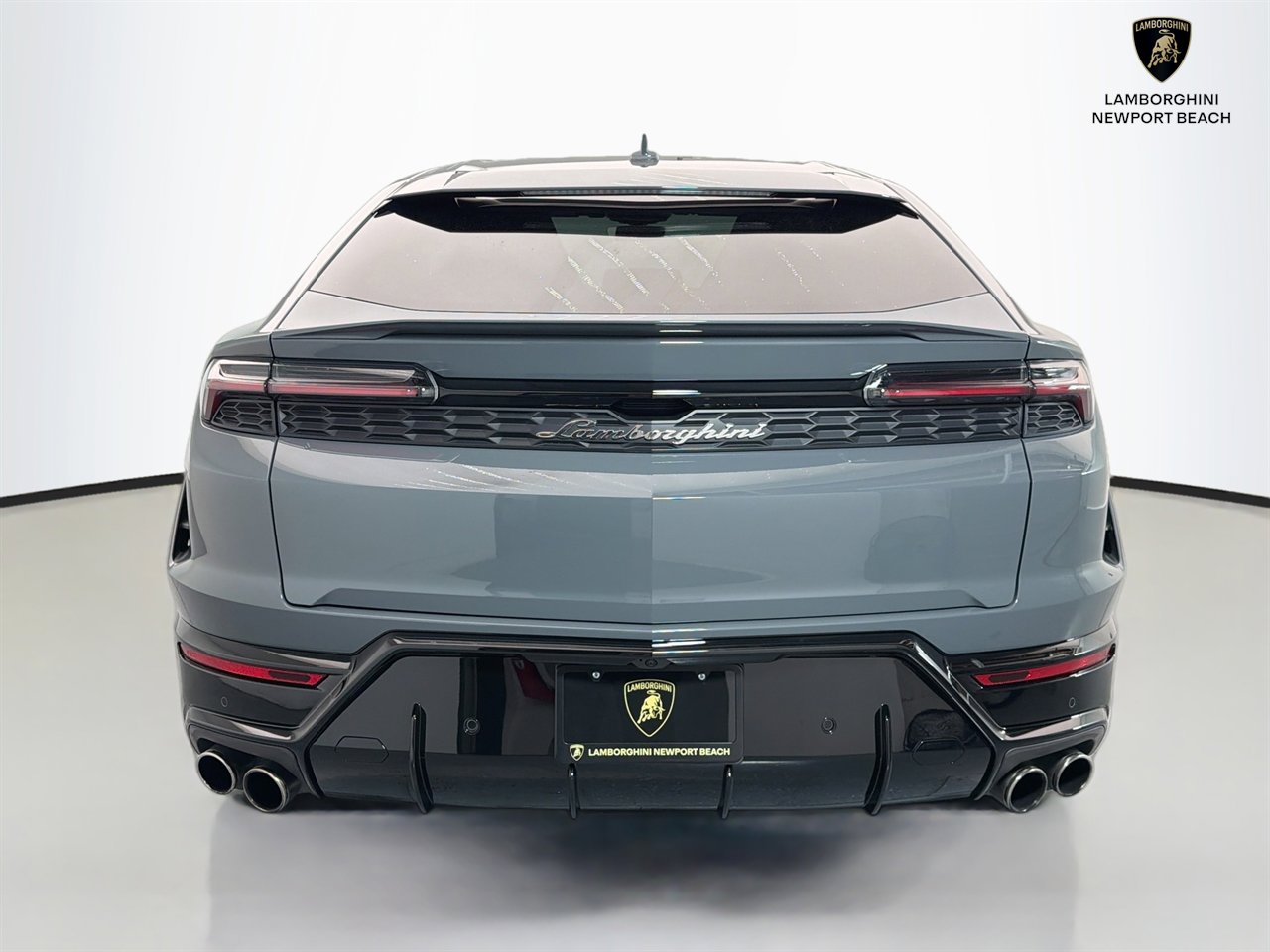 Used 2025 Lamborghini Urus SE AWD/4WD image 6
