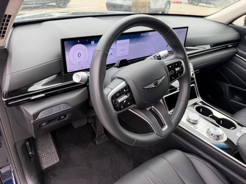 Used 2025 Genesis GV80 2.5T Standard AWD/4WD image 14