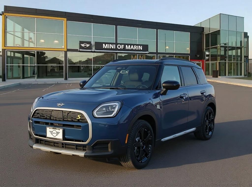 New 2025 MINI Cooper Countryman SE w/ Comfort Package Max