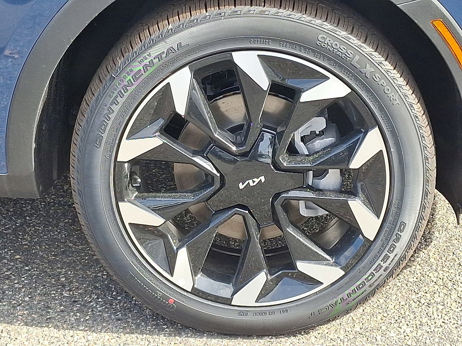 New 2025 Kia Sorento EX image 6