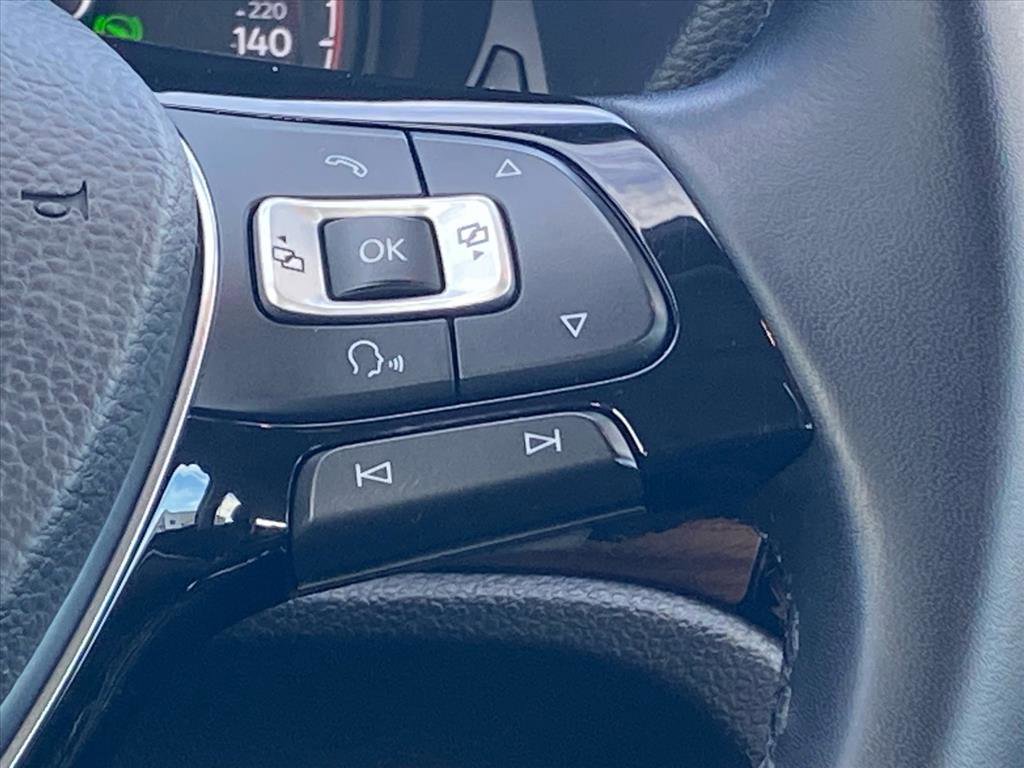 Used 2020 Volkswagen Passat 2.0T SEL image 7