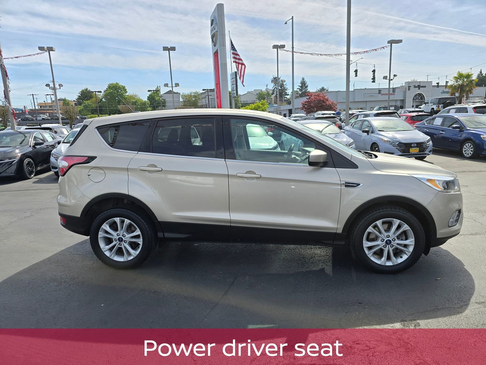 Used 2017 Ford Escape SE AWD/4WD image 7