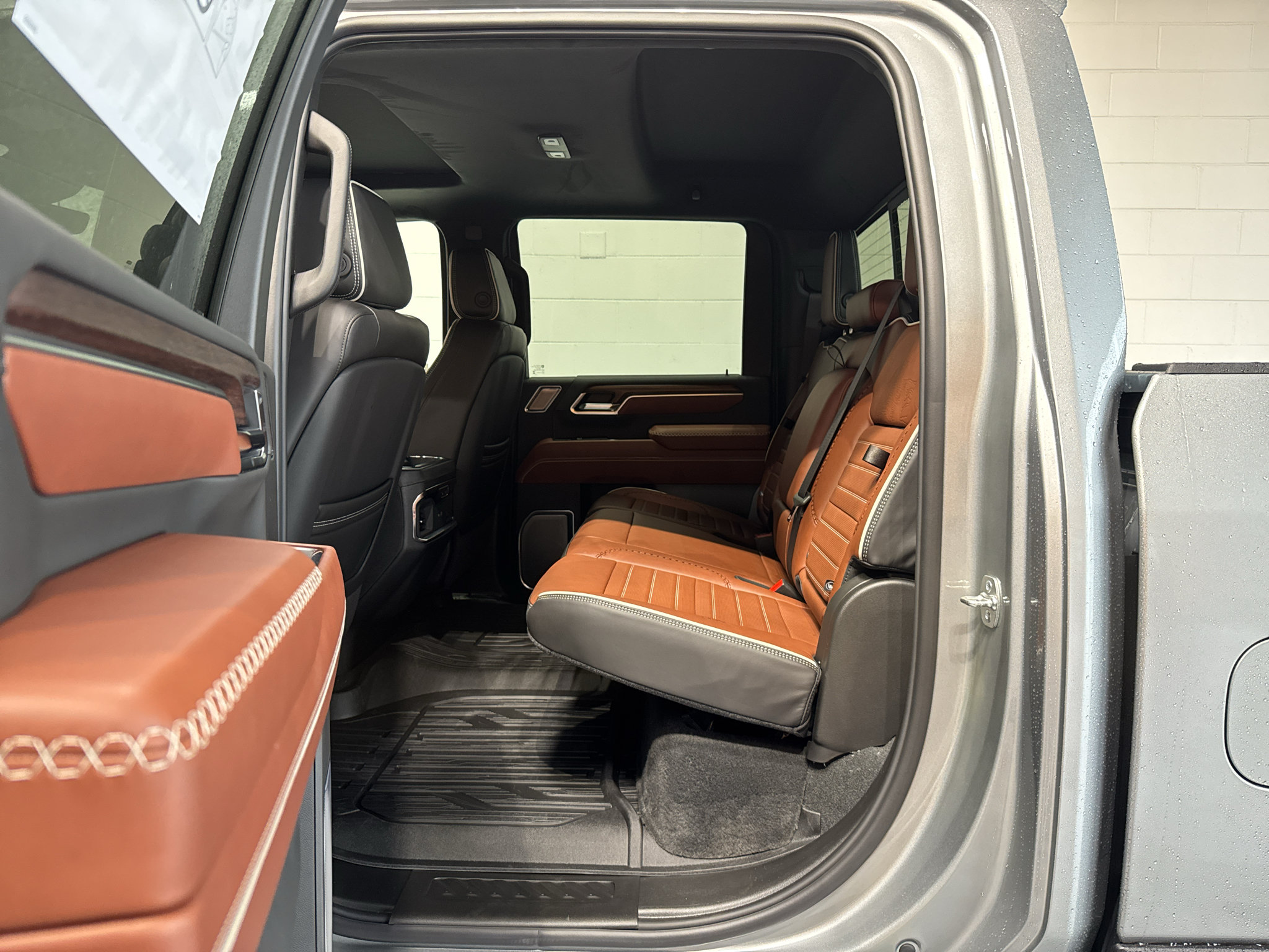 New 2026 GMC Sierra 2500 Denali Ultimate AWD/4WD image 14