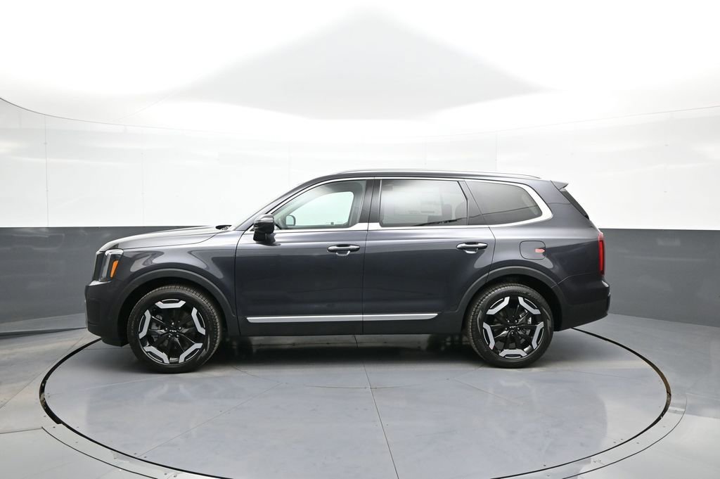 New 2025 Kia Telluride S image 9