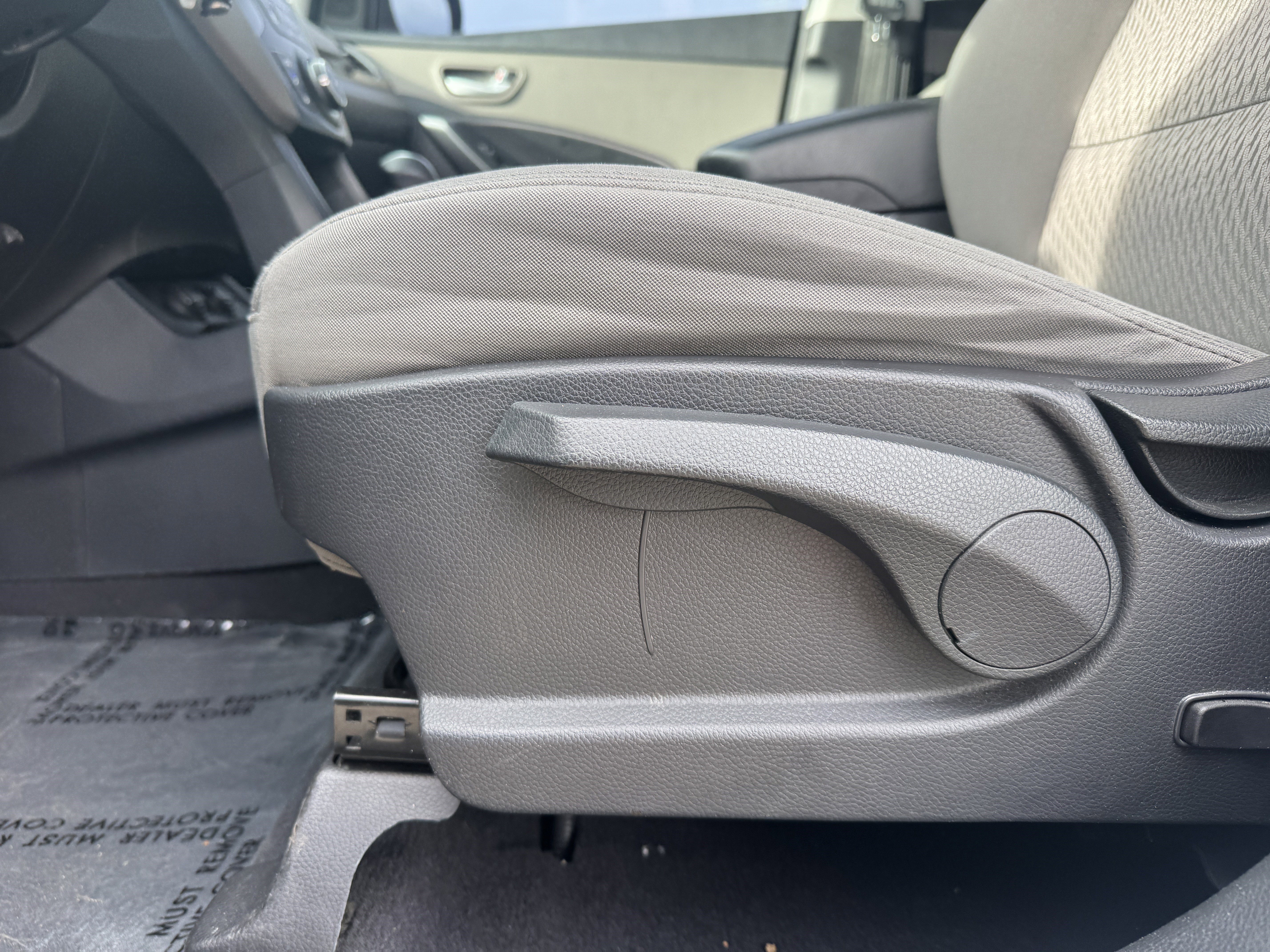 Used 2017 Hyundai Santa Fe Sport image 11