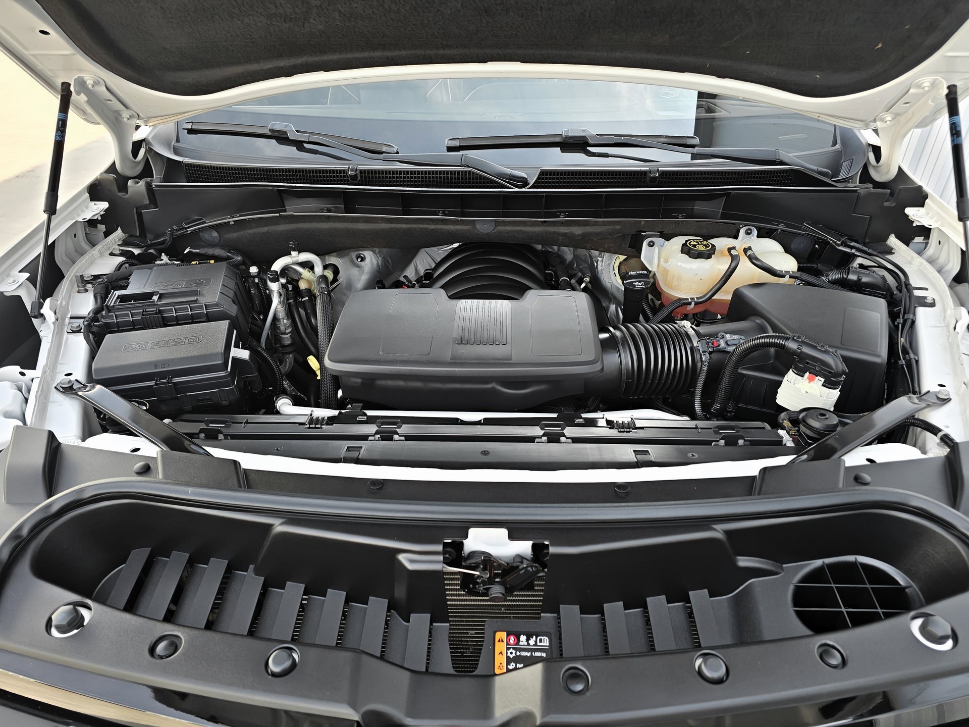 Used 2022 Cadillac Escalade ESV Premium Luxury w/ LPO, Floor Liner Package image 34