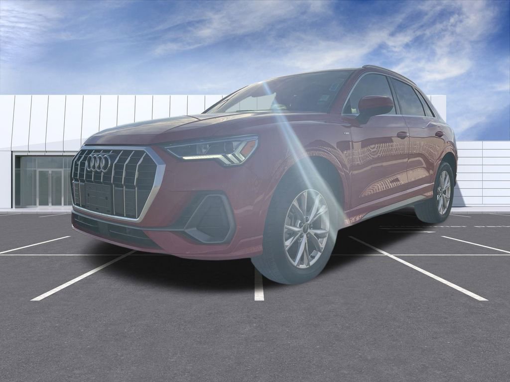 Used 2025 Audi Q3 2.0T Premium image 4