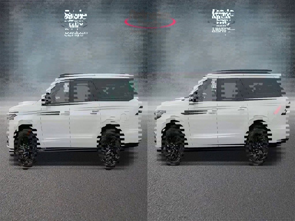 New 2025 Lincoln Navigator L Reserve w/ Jet Appearance Package image 9