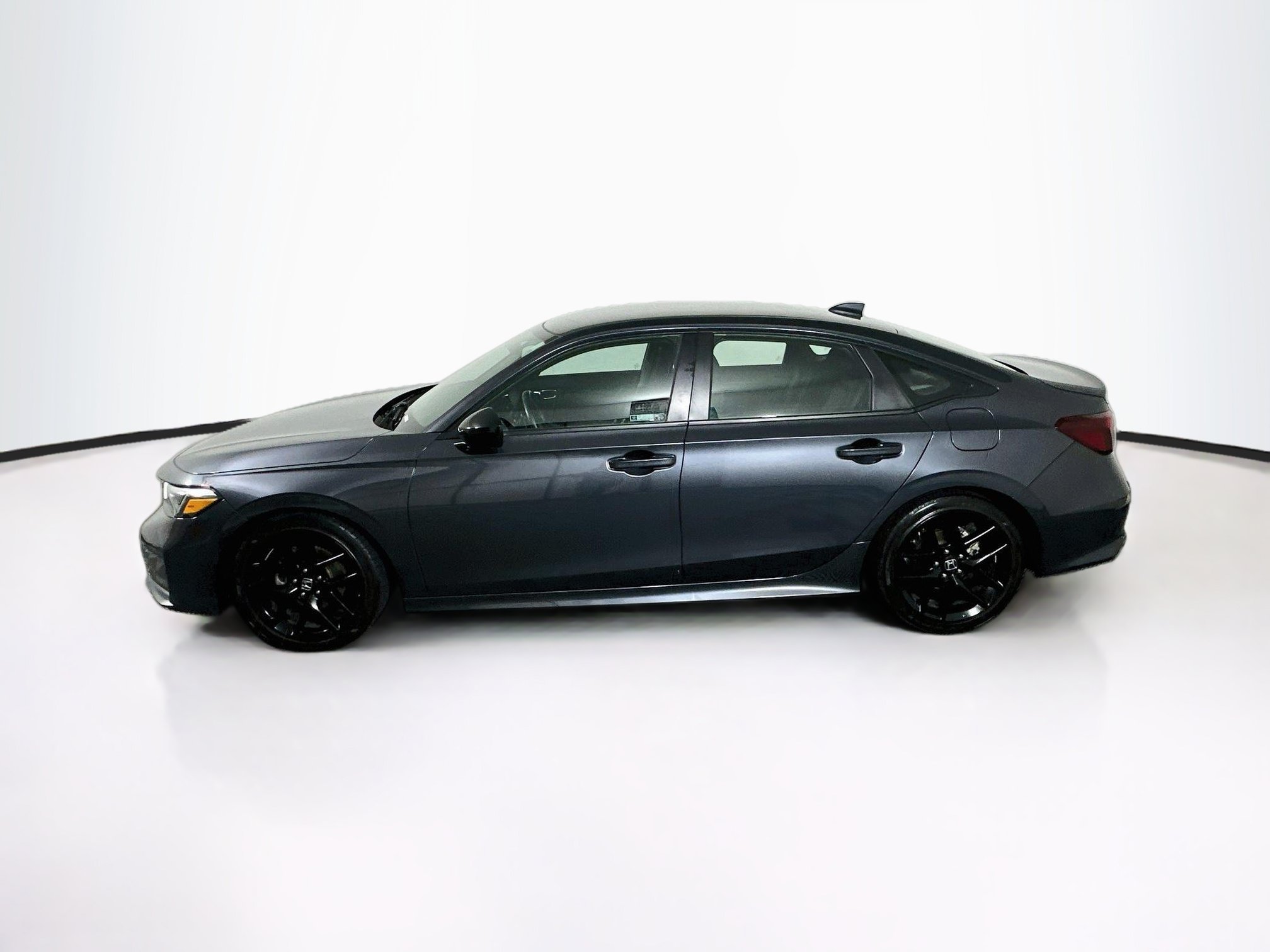 Used 2025 Honda Civic Sport image 4