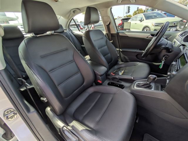 Used 2014 Volkswagen Jetta SE FWD image 25