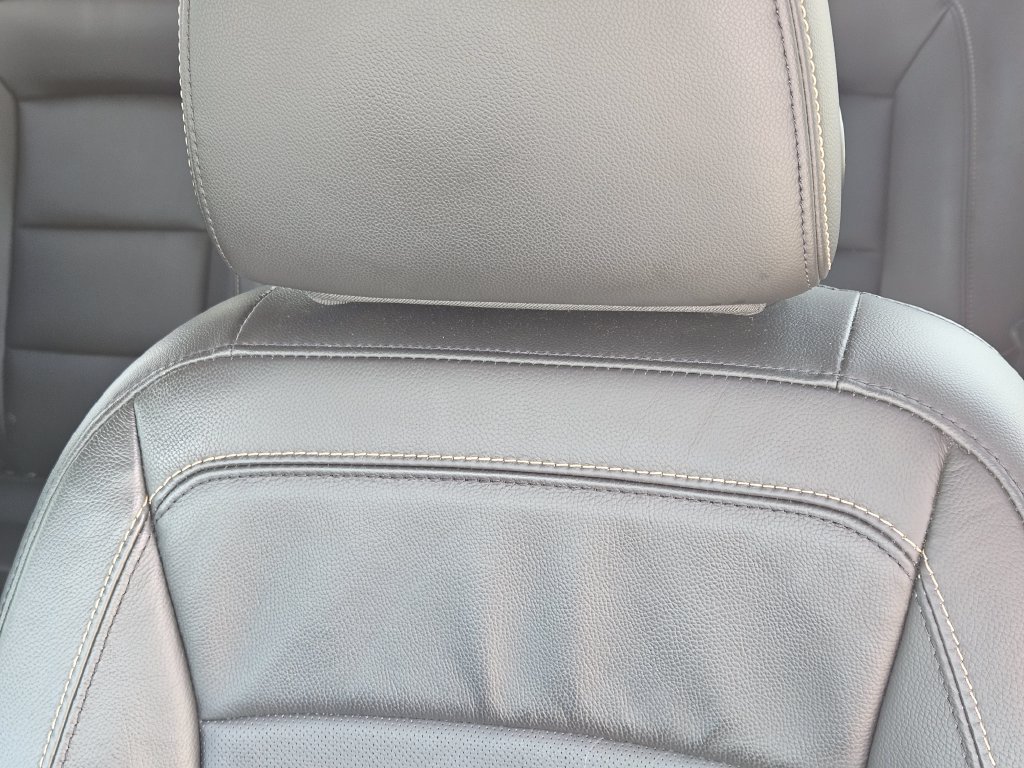 Used 2019 Chevrolet Equinox Premier FWD image 15
