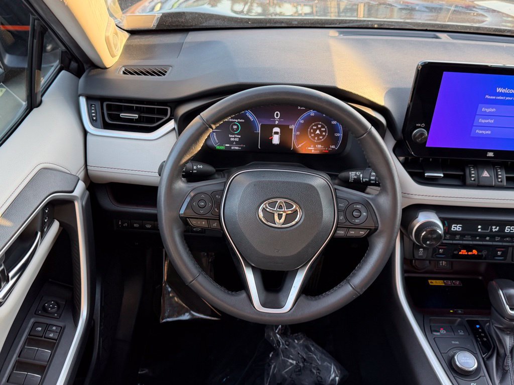 Used 2023 Toyota RAV4 Limited AWD/4WD image 22