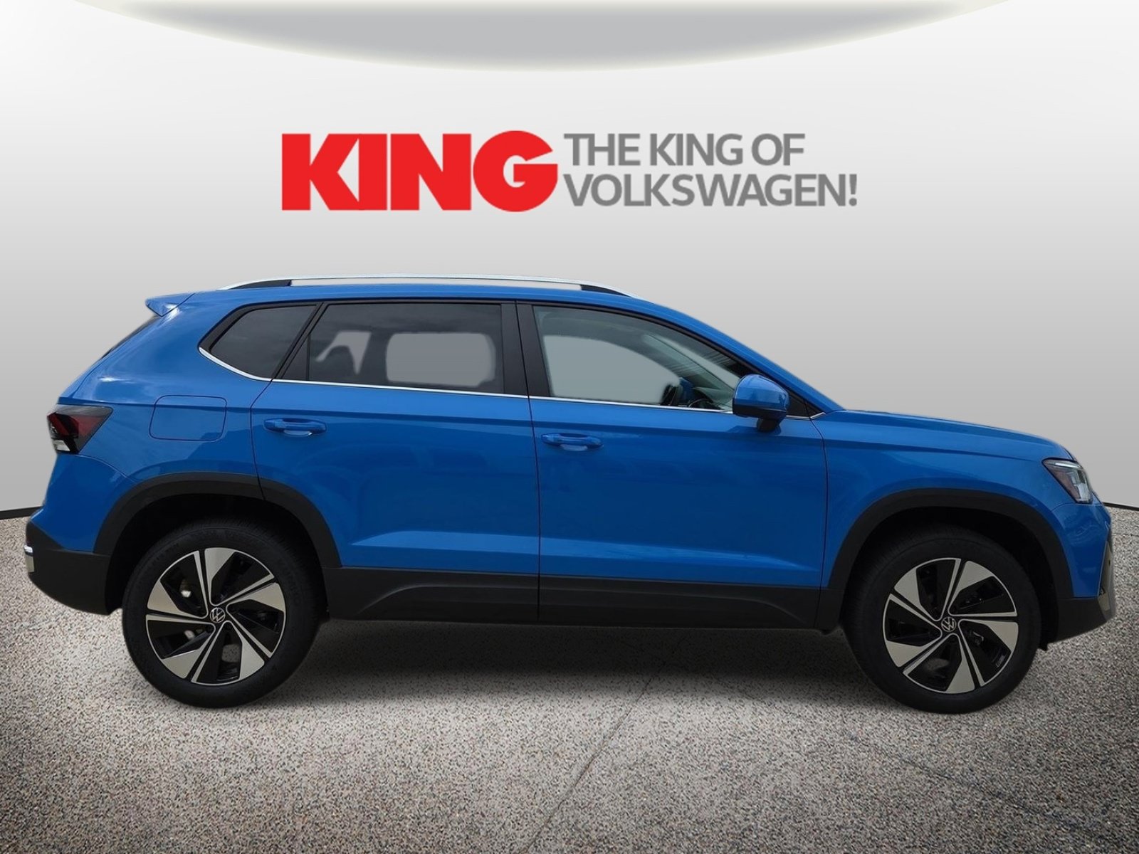 New 2026 Volkswagen Taos SE AWD/4WD image 2
