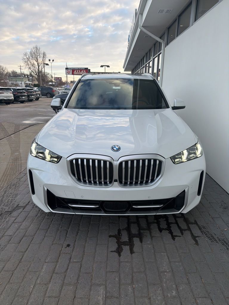 New 2026 BMW X7 M60i image 53