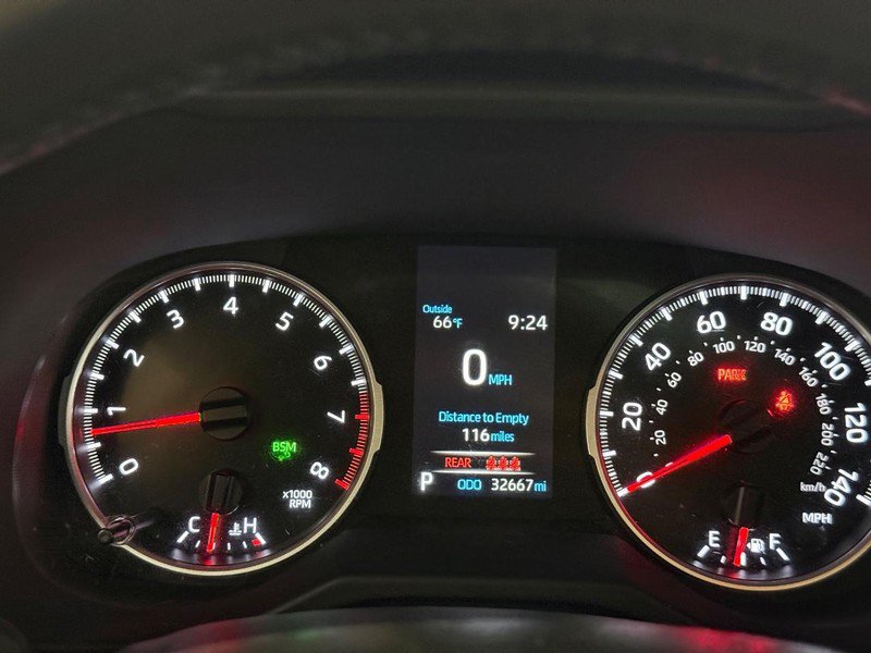 Used 2021 Toyota RAV4 XLE Premium AWD/4WD image 21