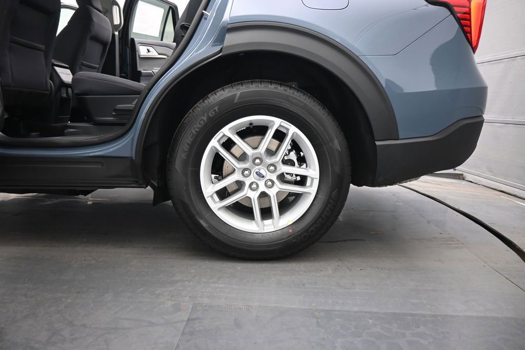 New 2026 Ford Explorer Active image 22