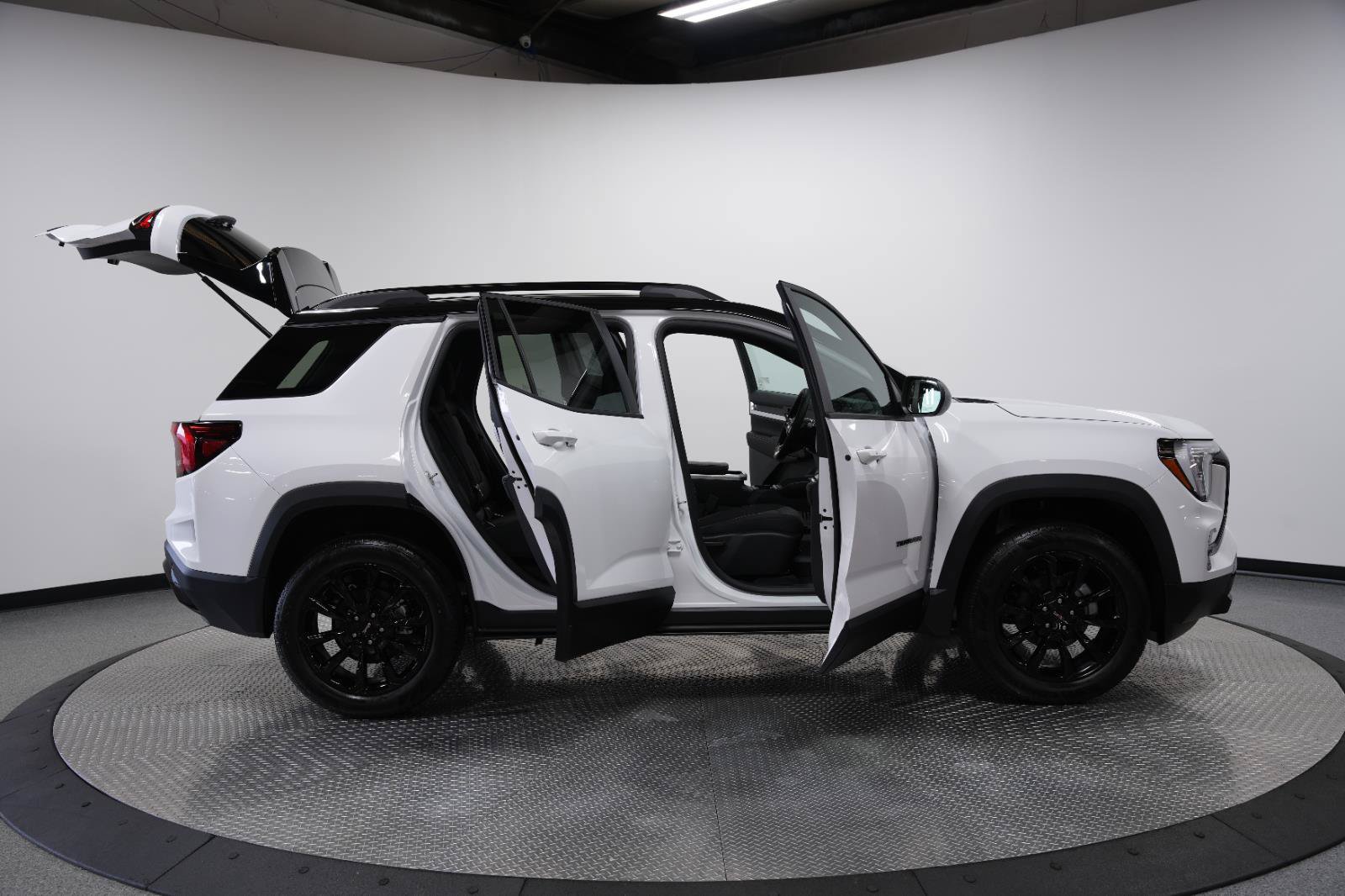 New 2026 GMC Terrain Elevation w/ Black Edition FWD image 11