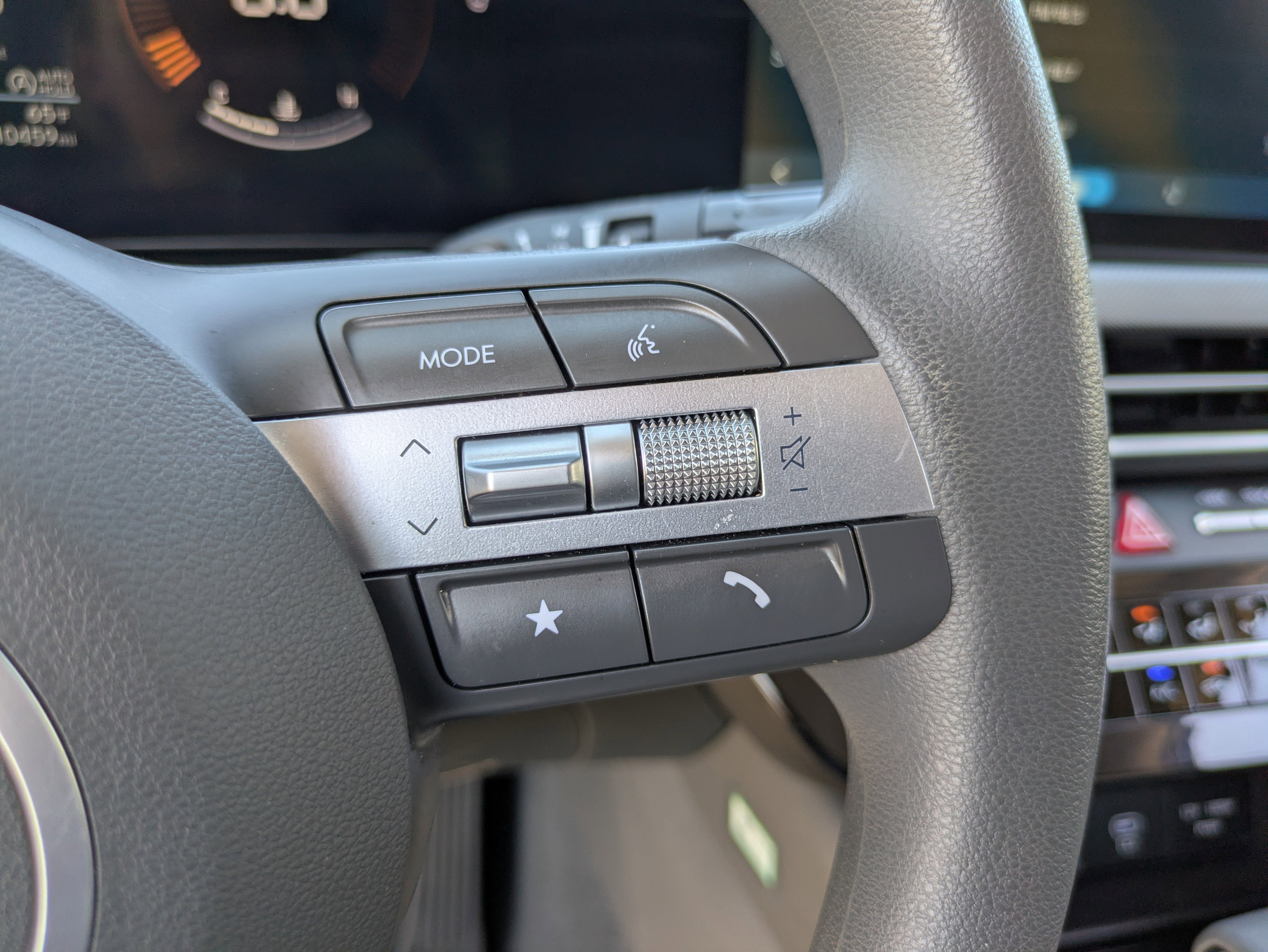 Certified 2025 Hyundai Sonata SE image 27