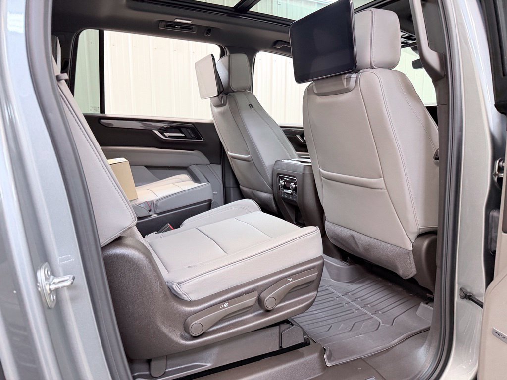 New 2026 GMC Yukon XL Elevation w/ Elevation Premium Package AWD/4WD image 40