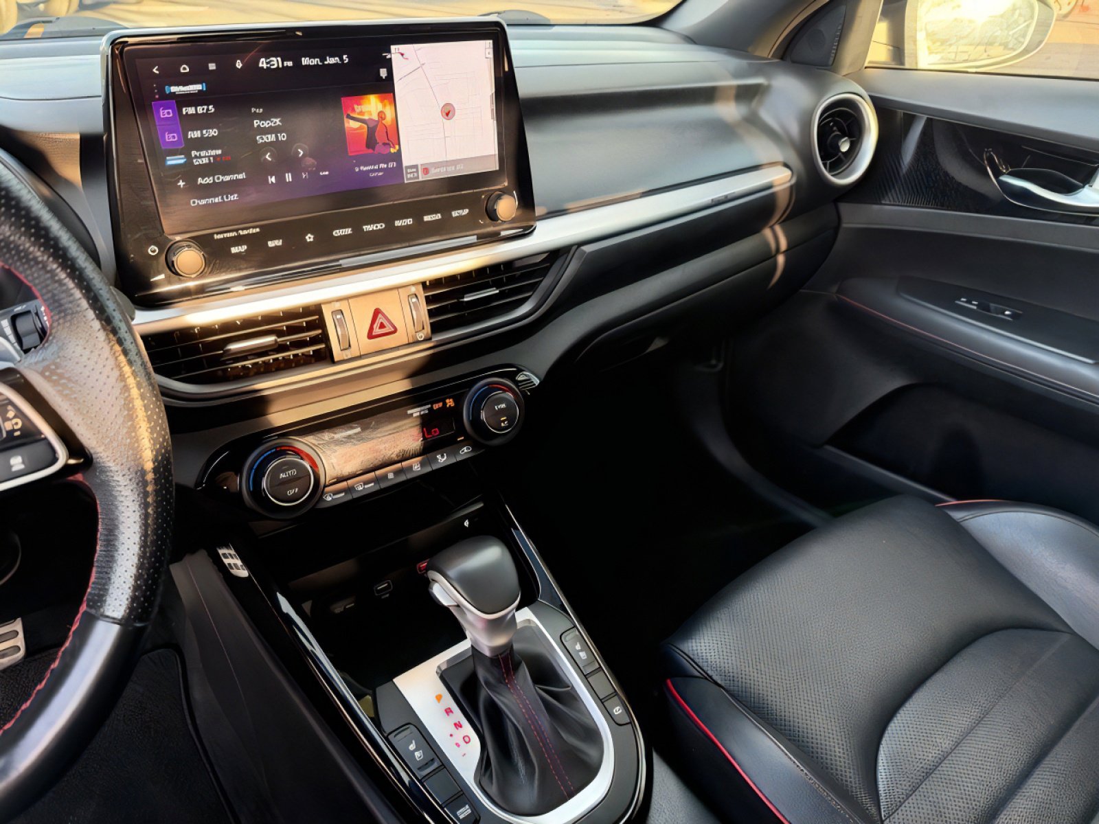 Used 2023 Kia Forte GT w/ GT2 Package image 26